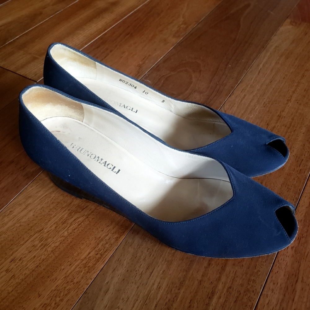 Bruno Magli Nisako Peep Toe Wedge Heels Black 10B